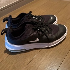 NIKEエアマックスアクシス 24.5cm★辻堂まで！の画像