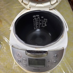 炊飯器の画像