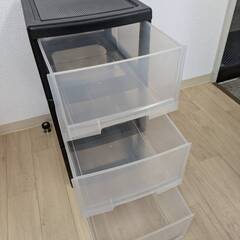 プラスチック収納ケースの画像