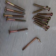 組み立て椅子２脚末までの画像