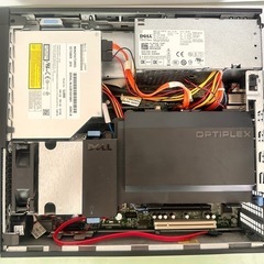 値下げ！小さめのデスクトップパソコンの画像