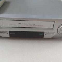 稼働します！VHS ビデオデッキの画像