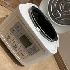 🎀ニトリ🎀✨マイコン炊飯ジャー✨3合炊き❣️🌟ほぼ未使用に近い🌟❣️高年式🌈の画像