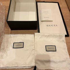 GUCCI レディーススニーカーの画像