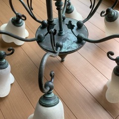 アンティークシャンデリアの画像