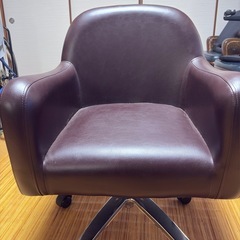 素敵な美容室の椅子です。の画像