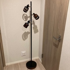 間接照明　スタンド　/　ニトリ　フロアランプ　ウッドリング2の画像