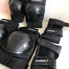 M【中古品】Moonwalk 国内衝撃試験クリア プロテクター 手首/肘/膝 6点 インラインスケート スケボー 自転車  大人用 Mサイズの画像