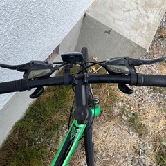 自転車　クロスバイクの画像
