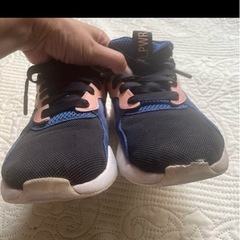 PUMA スニーカー　24cmの画像