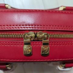 【半額以下】断捨離中。 LOUISVUITTON エピ ハンドバッグ  ルイ・ヴィトンの画像