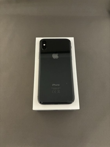 iPhone XS Max 256GB SIMフリー ＋ ケース12個と画面保護フィルム付き