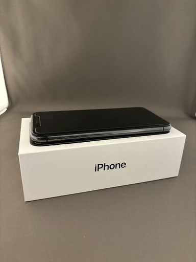 iPhone XS Max 256GB SIMフリー ＋ ケース12個と画面保護フィルム付き
