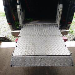 トヨタ車体 パワーリフト ゲートの画像