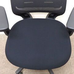 新札幌 / KOKUYO C04F-BW-1 Mitra2 オフィスチェア(A) 肘掛付 ハイバック メッシュチェア 事務椅子 コクヨ ミトラ2 イス / No.3521の画像