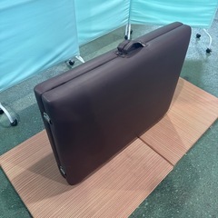 折りたたみ　エステベッドの画像