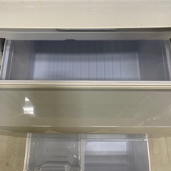 取りに来れる方限定！SHARP（シャープ）の３ドア冷蔵庫です！の画像