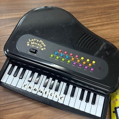キッズミニピアノの画像
