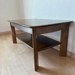 カリモク　テーブルの画像