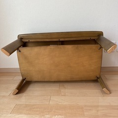 カリモク　テーブルの画像
