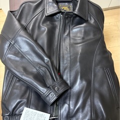 【新品未使用品】 【CNPLOPANSS] 本革 メンズジャケット　黒色  無地の画像
