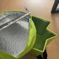 保冷ボックス座れる蛍光グリーン 六角形クーラーバッグの画像