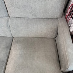 2人掛け布張りソファ（サザーラ GY）の画像