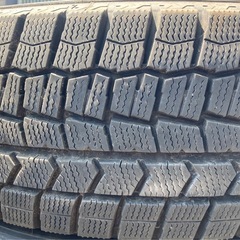 DUNLOP 185/65R15 25年製　冬タイヤ　バリ山　バリ溝の画像