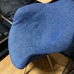 ダイニングテーブル　椅子の画像