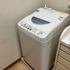 シャープ SHARP たて型洗濯乾燥機（5.5kg） ブルー系 の画像