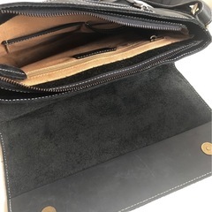 M 【中古品】GLEOLE グレオール ショルダーバッグ 本革 スリングバッグ メンズ メッセンジャーバッグ レザー 斜め掛けバッグの画像