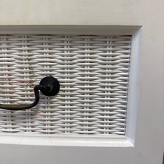 木製白キャビネットの画像