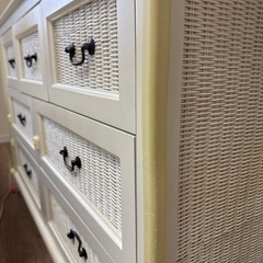 木製白キャビネットの画像