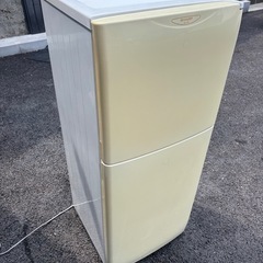 シャープ冷蔵庫　135L　レトロ　ヴィンテージ
の画像
