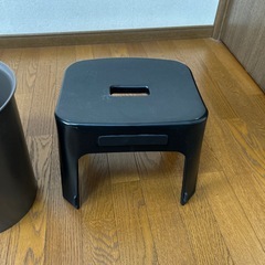 風呂椅子　ゴミ箱２つ　まとめ売り①の画像