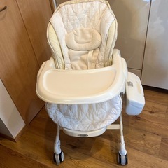 コンビ電動ハイローチェア　フェアレットAUTO SWINGの画像