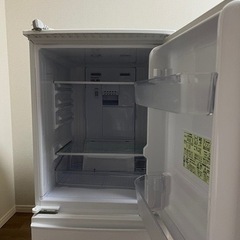 シャープ 137L 2ドア冷蔵庫（ホワイト系）SHARP SJ-D14A-Wの画像