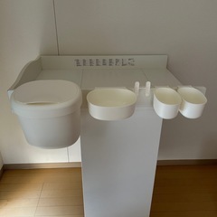 一時停止中 【無料】IKEA SMÅGÖRA スモヨーラ おむつ替え台+収納バスケットの画像