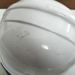 未使用品 ヘルメット 傷ありの画像