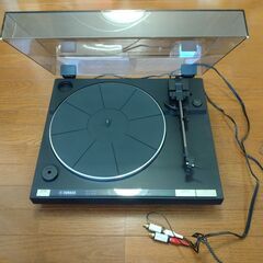 YAMAHA製レコードプレーヤーP-300BとSONY製MCカートリッジ用昇圧トランスHA-T10 の画像