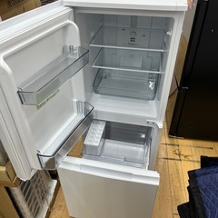 SHARP シャープ ノンフロン冷凍冷蔵庫 SJ-D15K-W 定格内容積152L 2ドア ホワイト 冷蔵庫 のご紹介です！の画像