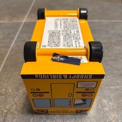 USJ限定 スヌーピー イエローバス型収納ボックス 小物入れ 収納ケース ミニカー おもちゃの画像
