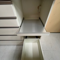 【あこがれのキッチンボード2】パモウナ大型食器棚の画像