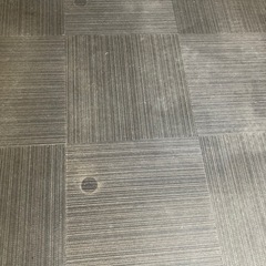 タイルカーペット 6畳分の画像