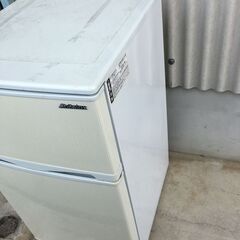 A4476　Abitelax　アビテラックス　ノンフロン　２ドア冷凍冷蔵庫　 AR-100E　2017年の画像
