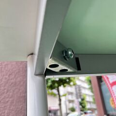 プラス ミーティングテーブル ワークデスク AS-127T WH ※1脚ネジが上手く入りません。の画像