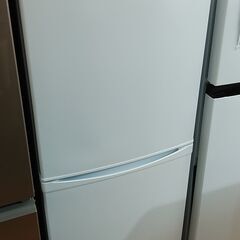 大阪送料無料★3か月保障付き★冷蔵庫★2020年★AF162-W★R-976 大阪送料無料☆3か月保障付き☆冷蔵庫☆2020年☆AF162-W☆R-976