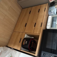食器棚の画像