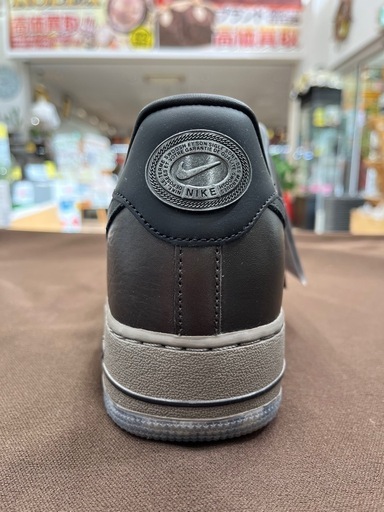 【ジャングルジャングル岸和田和泉インター】☆未使用品☆ ナイキ AIR FORCE 1 LOW  FZ4167-200 31cm ブラ