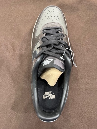 ジモティ割引有☆【ジャングルジャングル岸和田店】NIKE エア